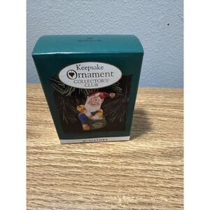 Hallmark Keepsake Ornament 1996 Rudolph's‎ Helper Membership Miniature Vintage